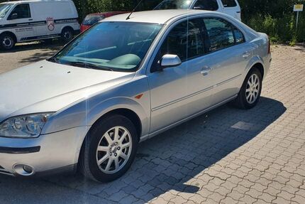 Ford Mondeo 179.500 km 599 &euro; Olching 82140