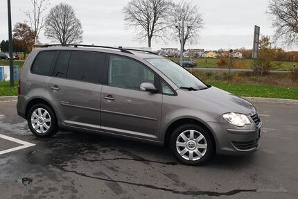 VW Touran 231.000 km 3.500 &euro; Bonn 53225