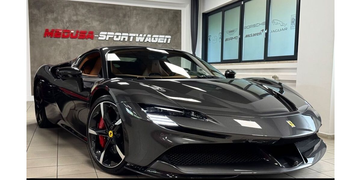 Ferrari SF90 13.300 km 359.800 &euro; München 81827