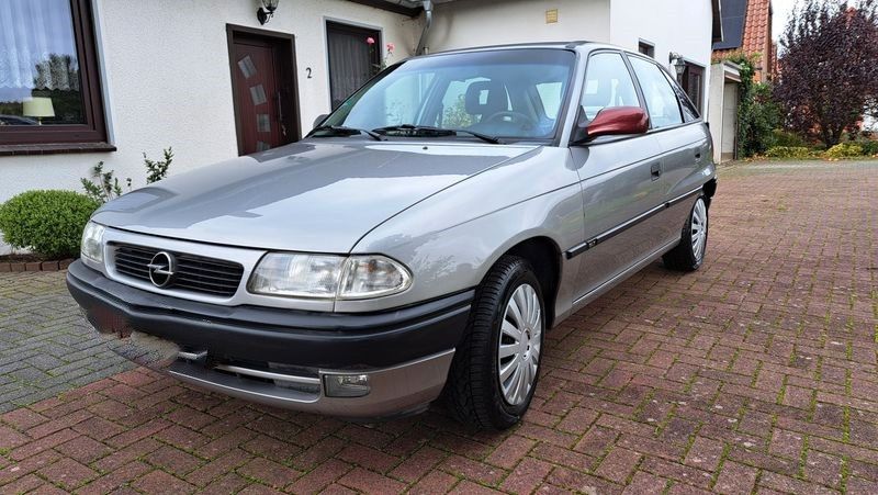 Opel Astra 97.100 km 1.950 € Syke 28875