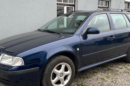 Skoda Octavia 270.000 km 1.699 € Kolbermoor 83059