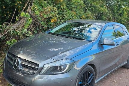 Mercedes-Benz A 180 99.900 km 14.000 € Gau-Algesheim 55435