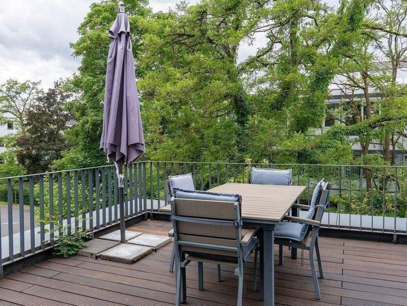 Stilvolle 4-Zimmer-Maisonette-Wohnung mit großer Westterrasse zum Wohlfühlen, neue Böden & neues Bad! 4 zimmer