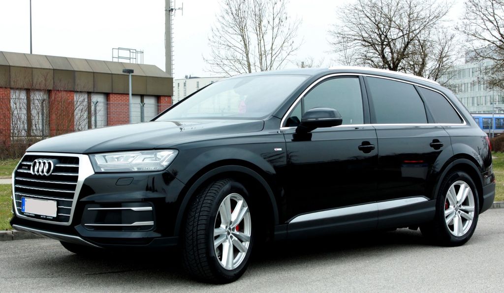 Audi Q7 122.858 km 33.200 &euro; München 81735