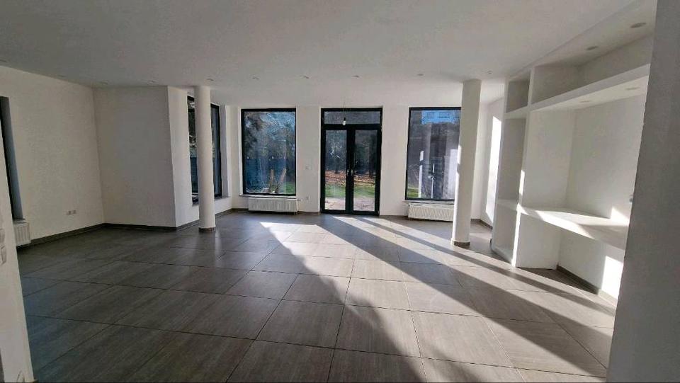 Einfamilienhaus Leidersbach - 5 Zimmer, 143 m&sup2;, 1.900&euro; | Angebot:26126456