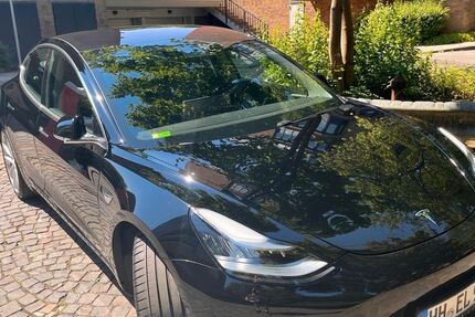 Tesla Model 3 88.000 km 20.000 &euro; Hamburg 22299