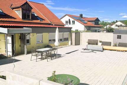 Wohnung zum Kaufen in Mörnsheim-Altendorf 438.000 € 224 m² 7 zimmer