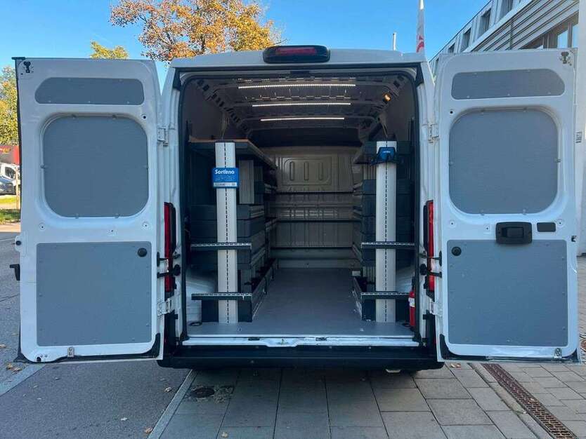 Opel Movano 100.000 km 17.999 € München 81825