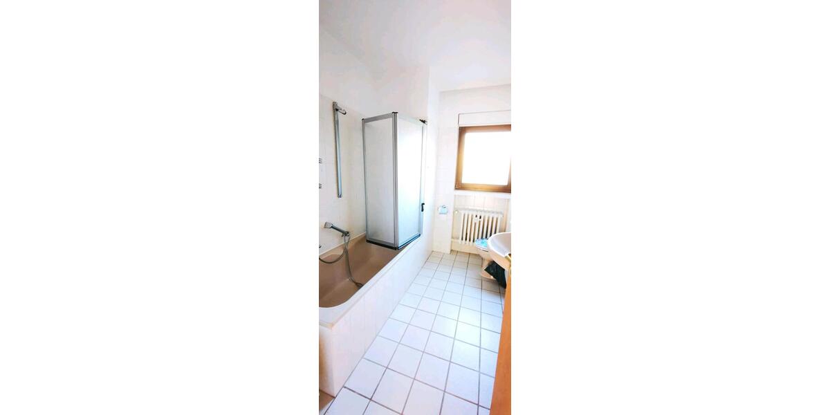 Erdgeschoßwohnung Fürstenberg - 4 Zimmer, 117 m&sup2;, 720&euro; | Angebot:26455236