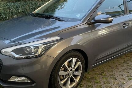 Hyundai i20 82.500 km 11.000 € Reutlingen 72764