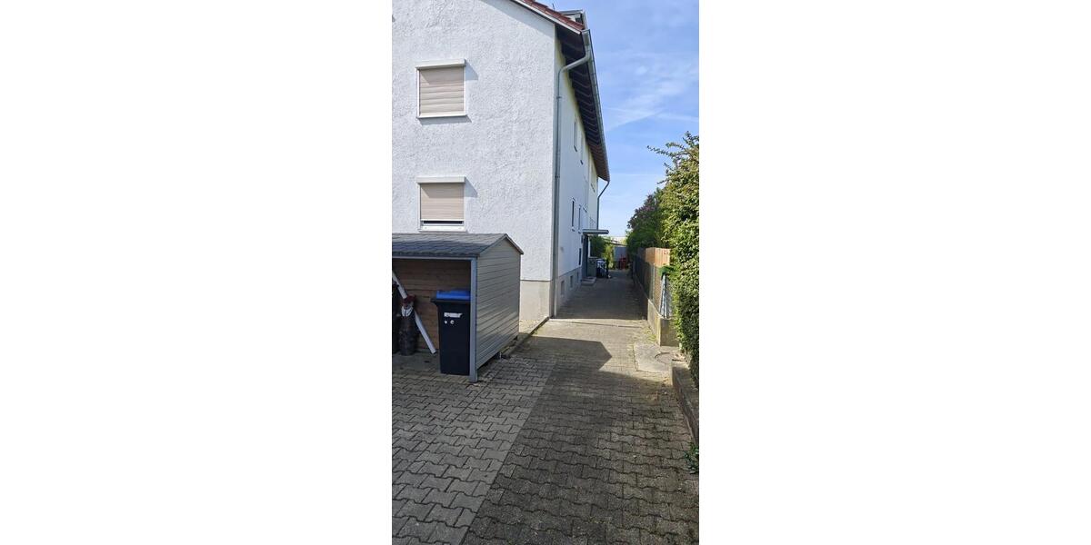 Etagenwohnung Plochingen - 3 Zimmer, 63 m&sup2;, 1.150&euro; | Angebot:25987919