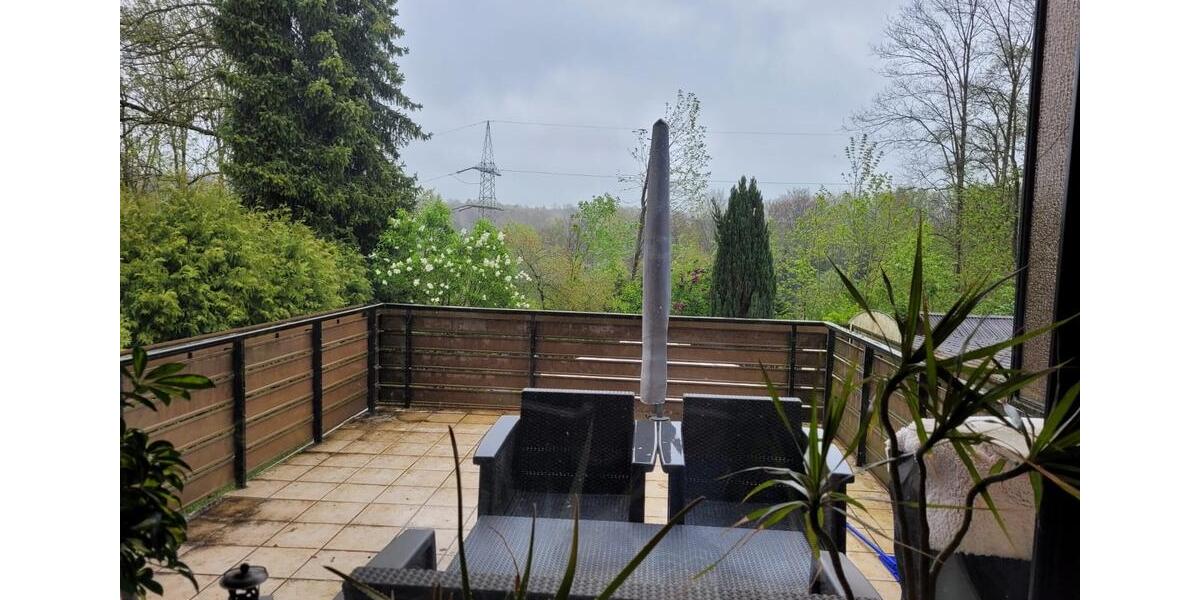 Doppelhaushälfte Saarbrücken Bischmisheim - 8 Zimmer, 220 m&sup2;, 360.000&euro; | Angebot:27023553
