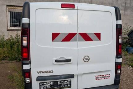 Opel Vivaro 180.000 km 7.100 &euro; Duisburg 47057
