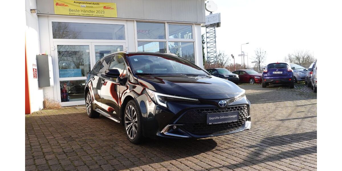 Toyota Corolla 75.264 km 24.400 &euro; Dahlwitz Hoppegarten 15366