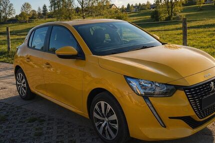 Peugeot 208 82.000 km 9.990 &euro; Oelsnitz 09376
