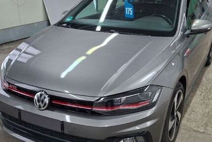VW Polo 180.000 km 11.980 € München 81827