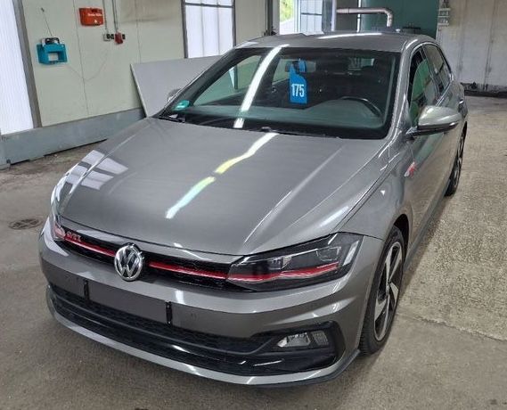 VW Polo 180.000 km 11.980 € München 81827