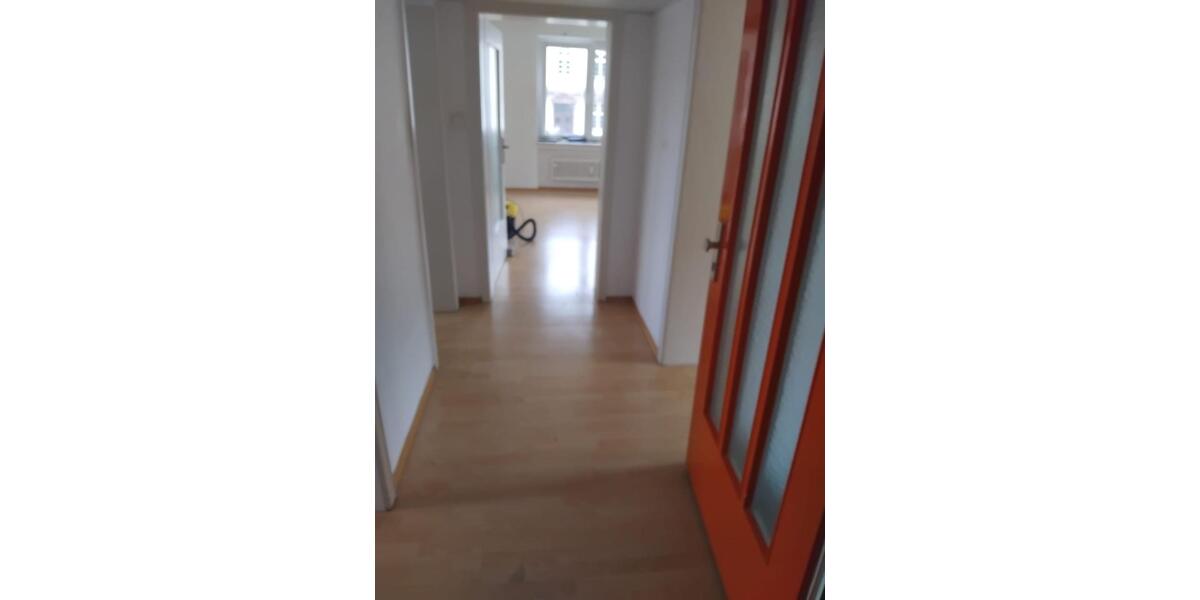 Etagenwohnung Rotenburg an der Fulda - 2.5 Zimmer, 65 m&sup2;, 455&euro; | Angebot:26442733
