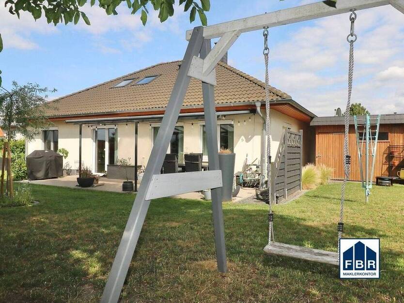Ihr Bungalowtraum in Schwerin: Exklusives Leben in modernem Design