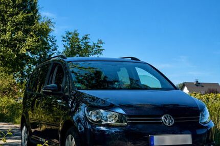 VW Touran 83.000 km 8.499 &euro; Kolkwitz 03099