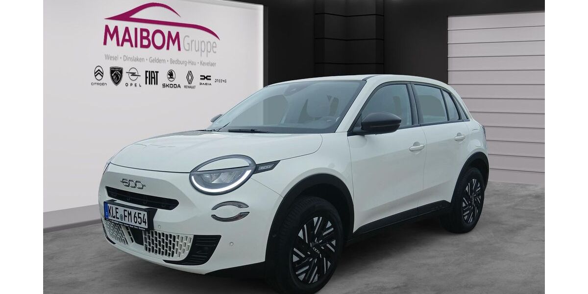 Fiat 600 15.745 km 25.999 &euro; Kevelaer 47623