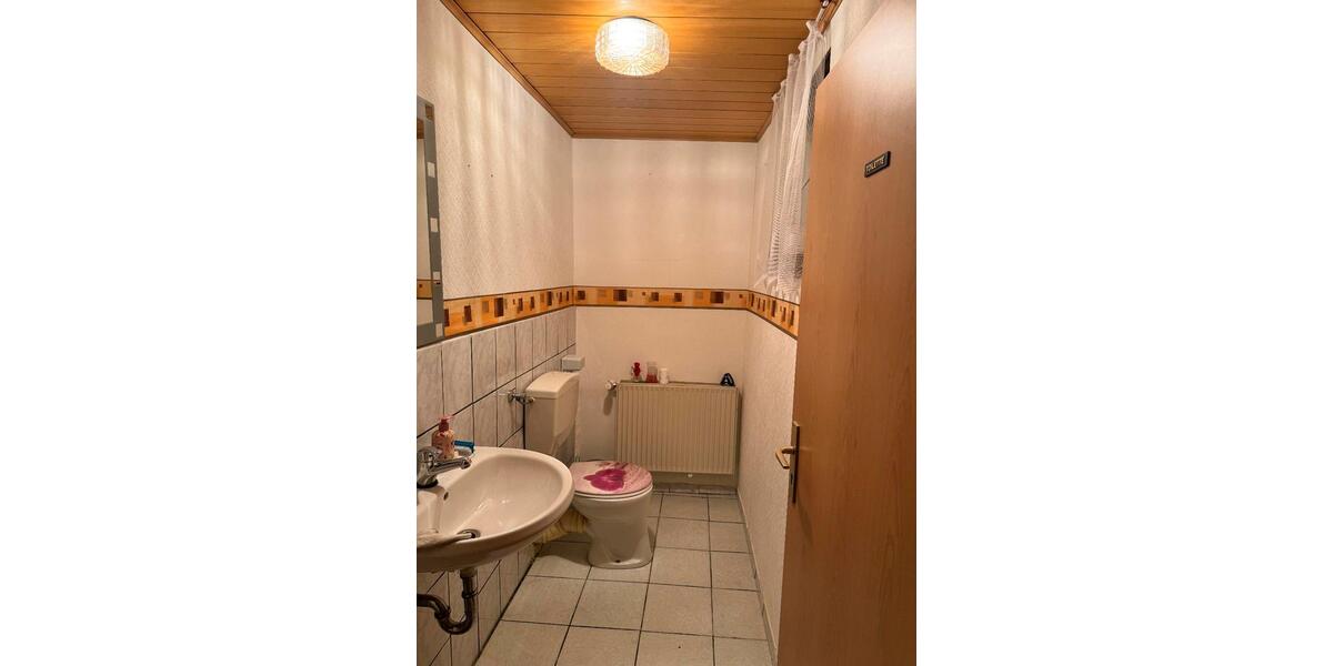 Einfamilienhaus Mehren - 8 Zimmer, 110 m&sup2;, 230.000&euro; | Angebot:27158207
