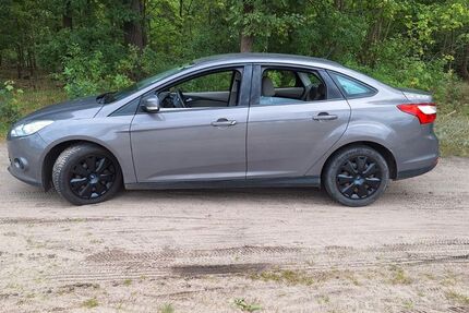 Ford Focus 186.031 km 2.799 € Seddiner See 14554