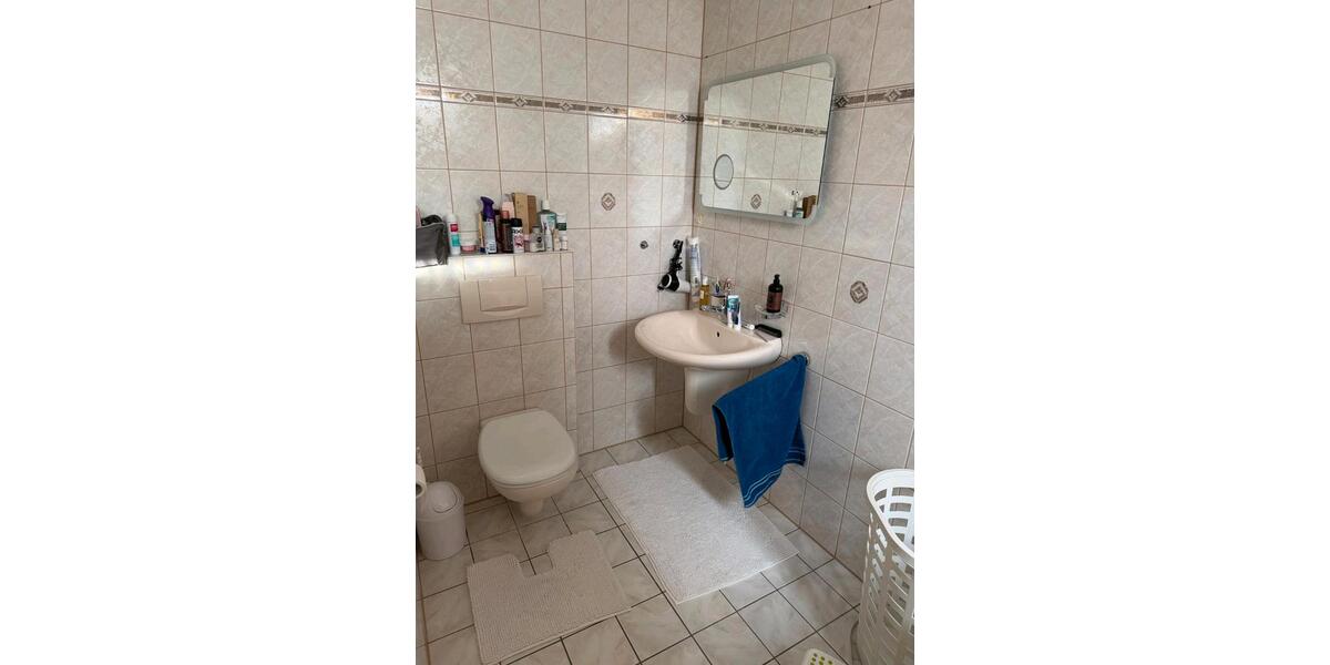 Doppelhaushälfte Marsberg - 4 Zimmer, 125 m&sup2;, 830&euro; | Angebot:25384132