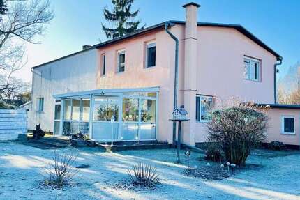 Haus zum Kaufen in Brandenburg 540.000 € 250 m² 8 zimmer