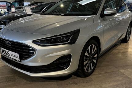 Ford Focus 7.400 km 25.900 € Köln 50769