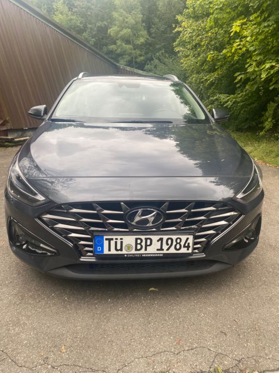 i30