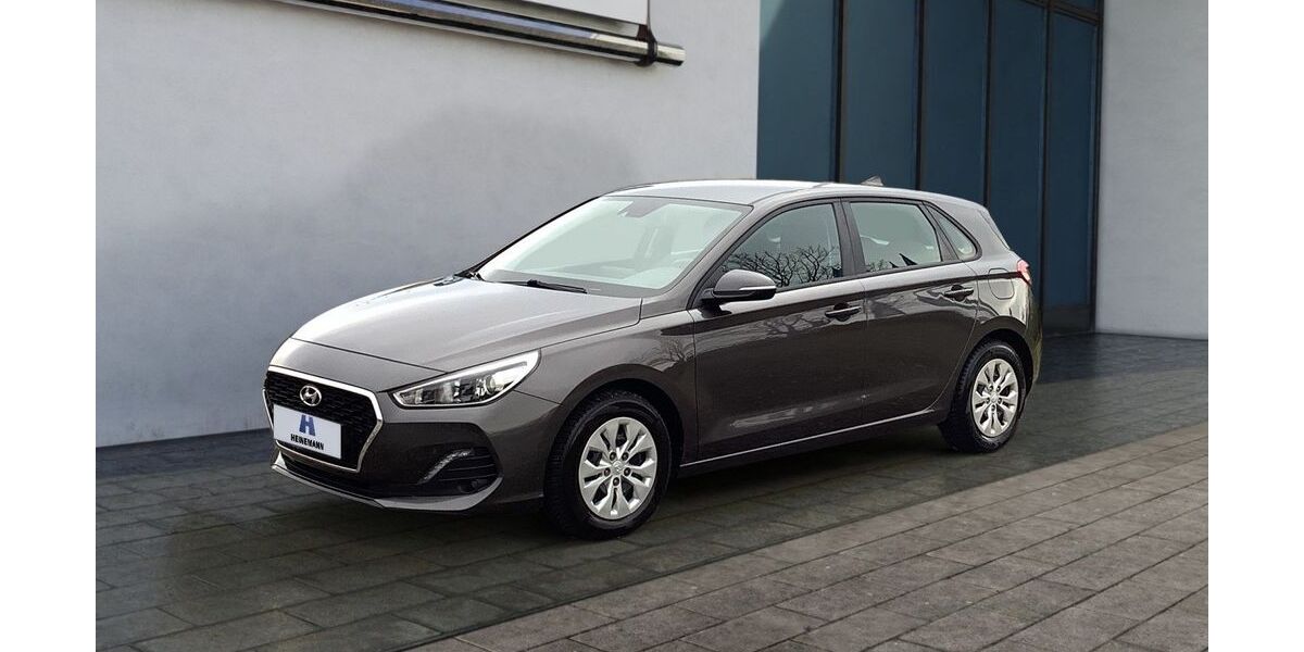 Hyundai i30 67.605 km 12.950 &euro; Salzgitter 38229