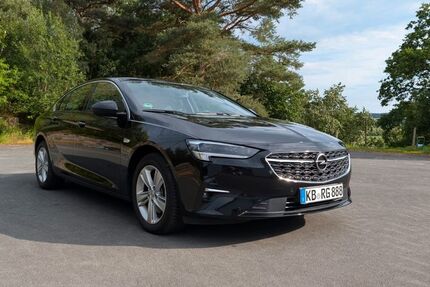 Opel Insignia 80.600 km 18.500 &euro; Allendorf-Eder 35108