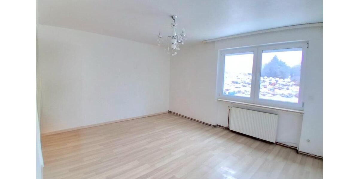 Großzügige helle 4-Zi. Wohnung mit zwei Balkon&1Garagenstellplatz 4 zimmer