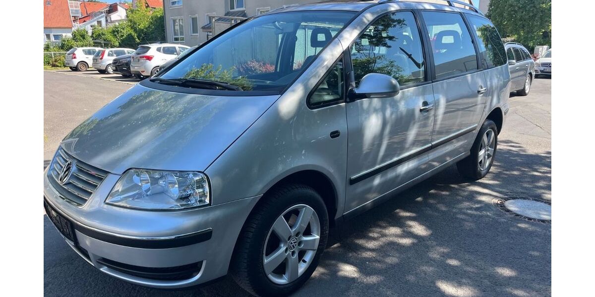 VW Sharan 209.584 km 3.990 &euro; Göttingen 37077