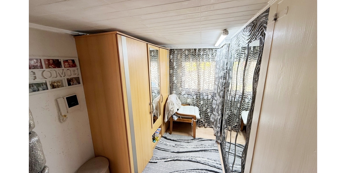 „Charmante Doppelhaushälfte mit großem Grundstück und Entwicklungsmöglichkeiten“ - Doppelhaushälfte Waiblingen / Neustadt Rems-Murr-Kreis Kreis | Angebot:26088410
