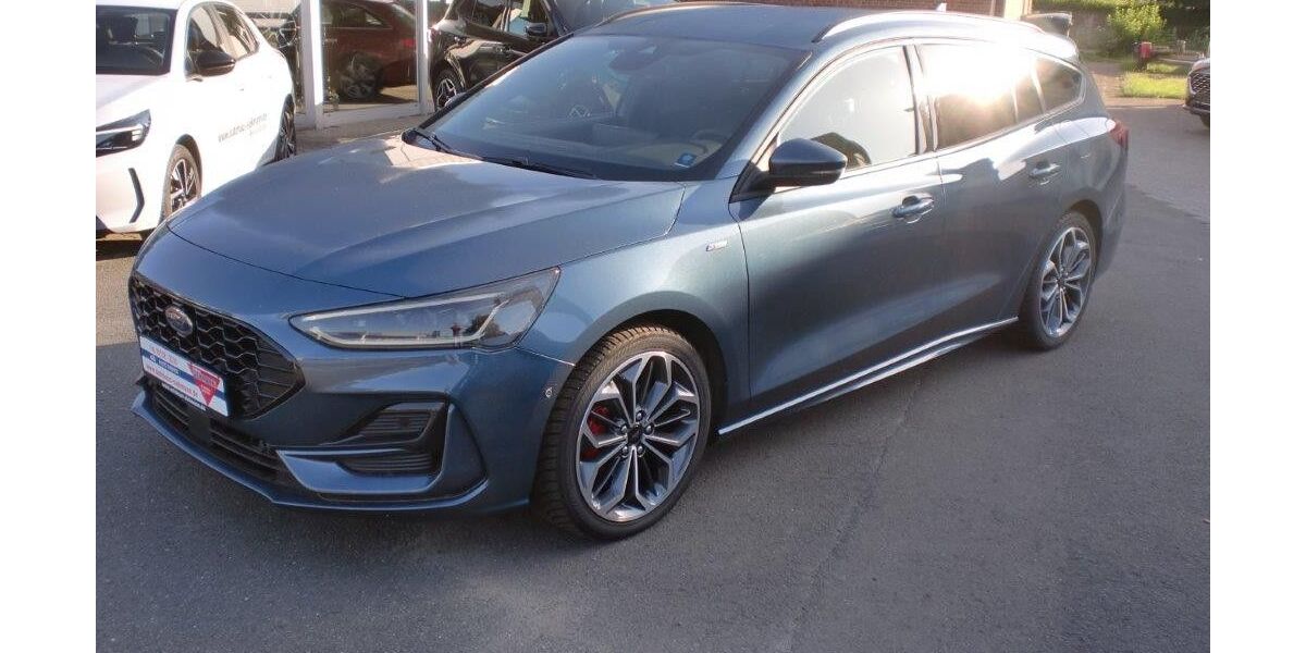 Ford Focus 12.900 km 26.990 &euro; Hessisch Oldendorf 31840