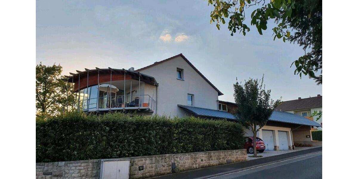 Großzügige, helle 3,5 Zimmerwohnung in Dettelbach zu vermieten 3 zimmer