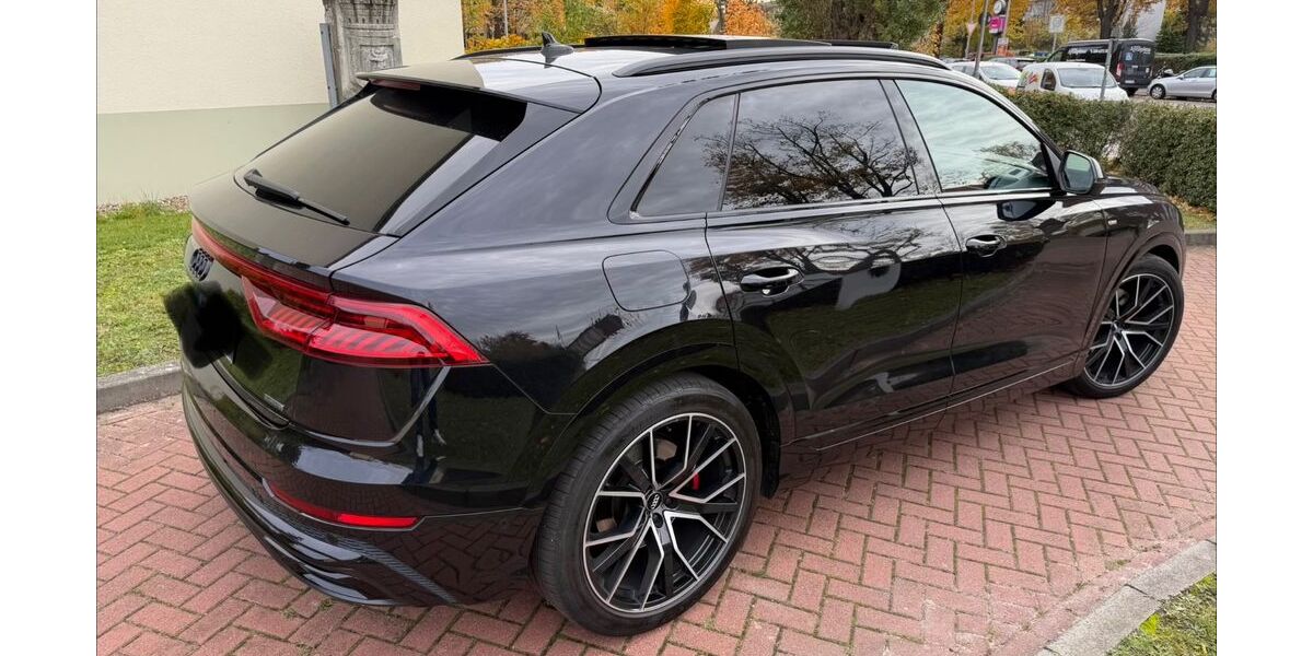 Audi Q8 74.200 km 63.000 &euro; Berlin 12207