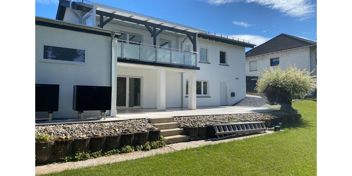 Erstbezug: Erdgeschosswohnung mit gehobener Ausstattung in Kirkel 5 zimmer