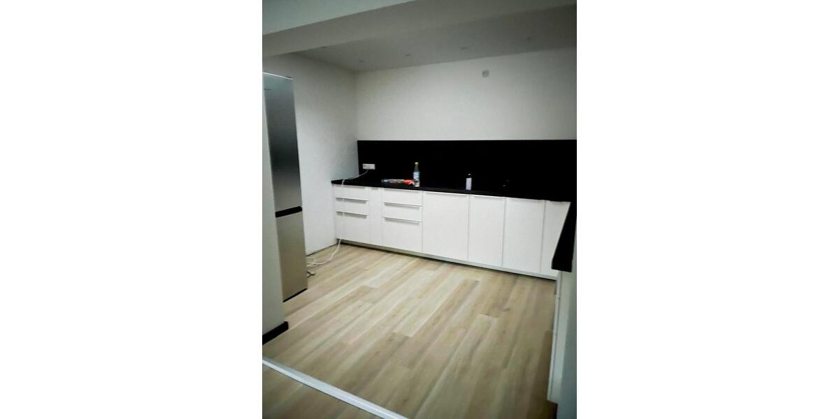 Etagenwohnung Reichshof - 4 Zimmer, 144 m&sup2;, 1.300&euro; | Angebot:25580154