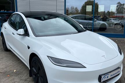 Tesla Model 3 9.793 km 37.950 € Goslar 38644