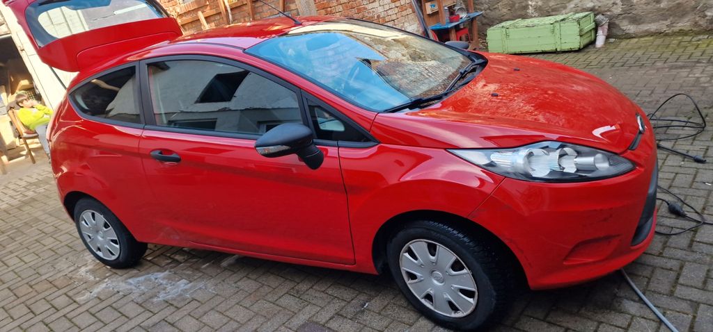 Ford Fiesta 103.303 km 2.750 &euro; Vogelsberg 99610