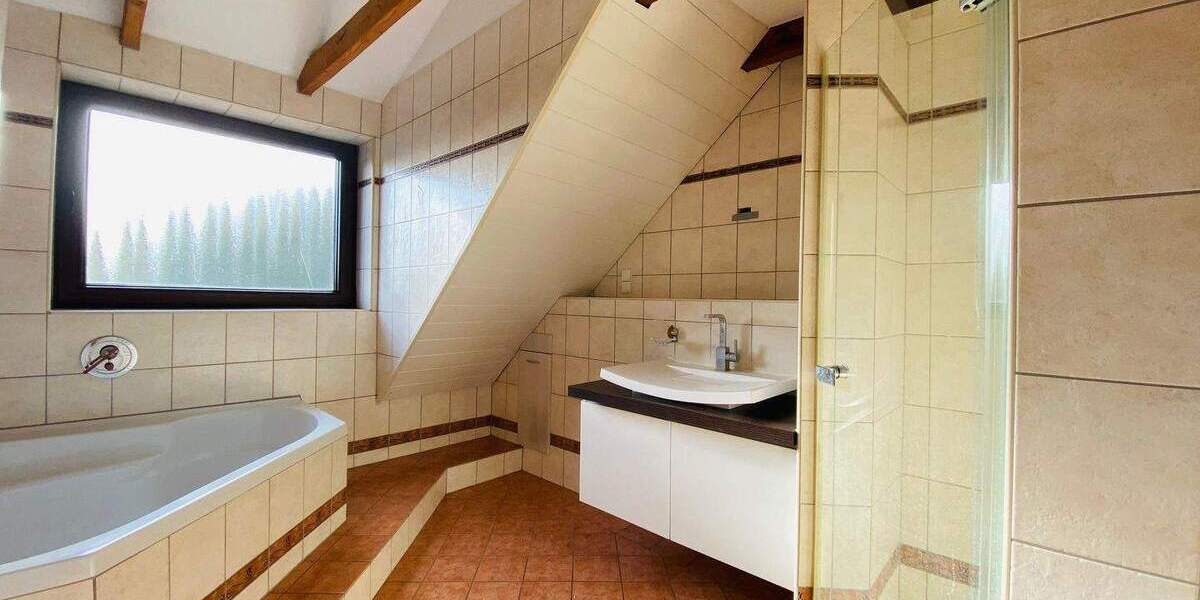 Etagenwohnung Bottrop Eigen - 2 Zimmer, 65 m&sup2;, 520&euro; | Angebot:25530699
