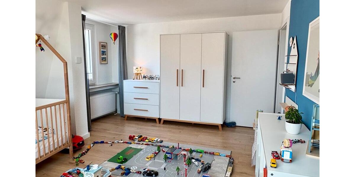 Dachgeschoßwohnung Blomberg - 3 Zimmer, 92 m&sup2;, 185.000&euro; | Angebot:27073240