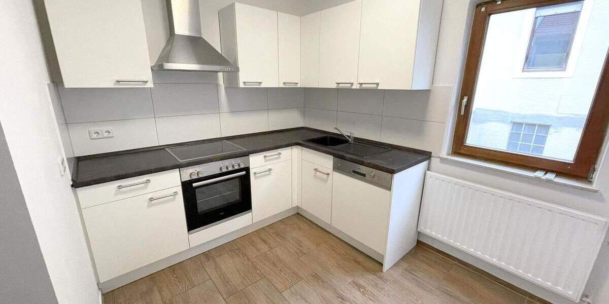 KL-City - Ruhige und modernisierte 4-Zimmerwohnung mit Einbauküche in zentraler Lage 4 zimmer