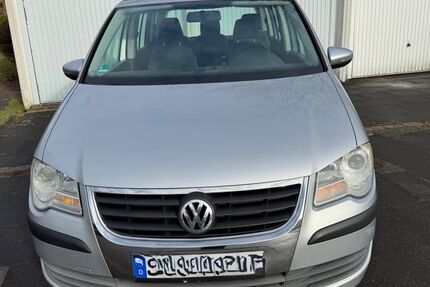 VW Touran 200.000 km 5.800 &euro; Siegburg 53721