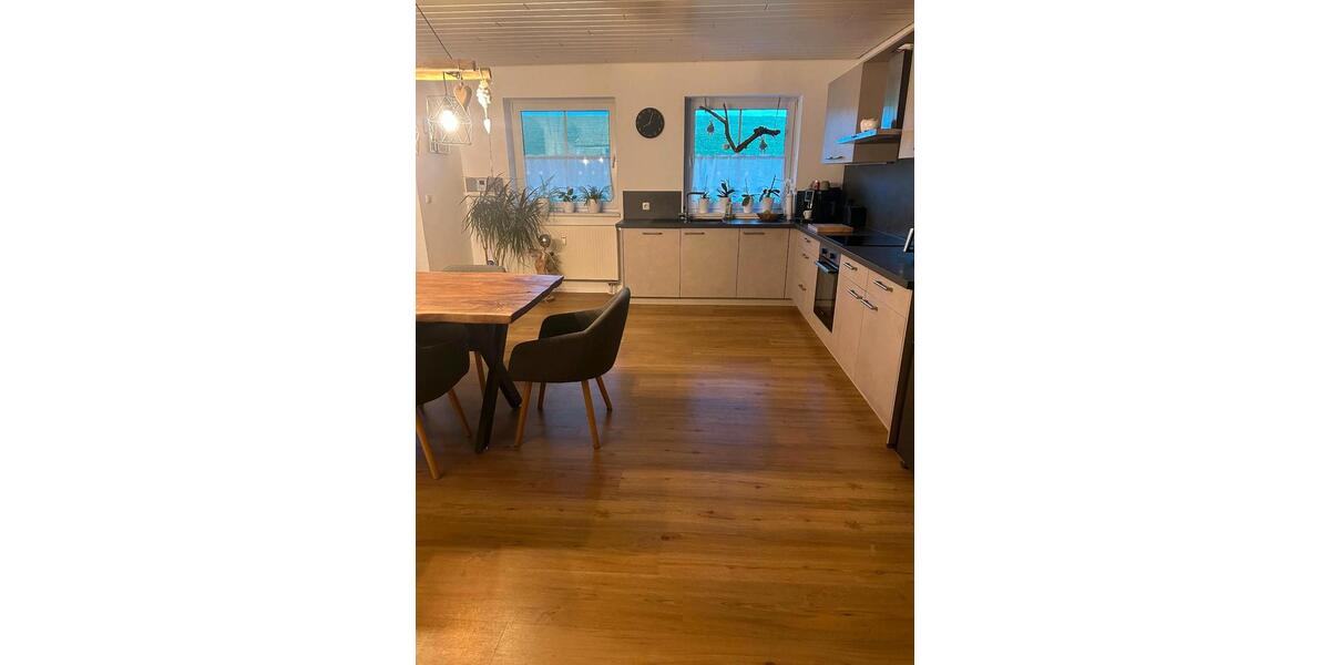 Etagenwohnung Altusried - 4 Zimmer, 149 m&sup2;, 1.350&euro; | Angebot:26384502