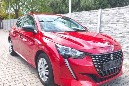 Peugeot 208 70.000 km 8.900 &euro; Königs Wusterhausen OT Zeessen 15711