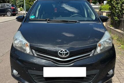 Toyota Yaris 146.000 km 5.500 &euro; Homburg 66424